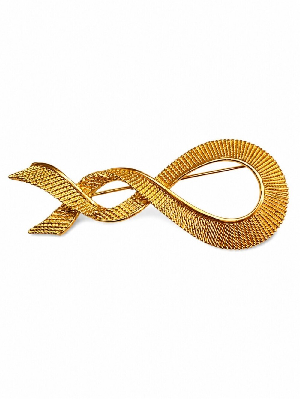 VTG MONET Large Textured Goldtone Twisted Ribbon Brooch